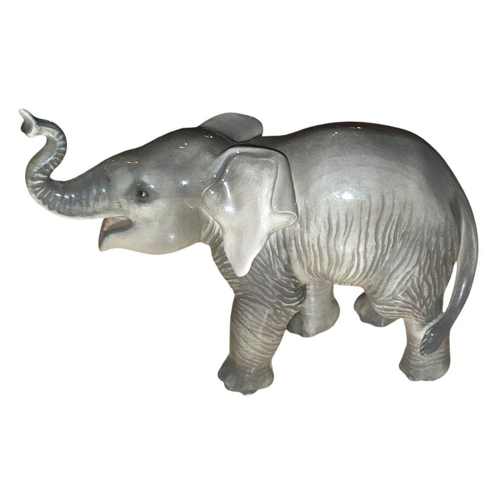 Efchenbach Bavaria Elephant Figurine Germany Porcelain 5" Rare Collectible